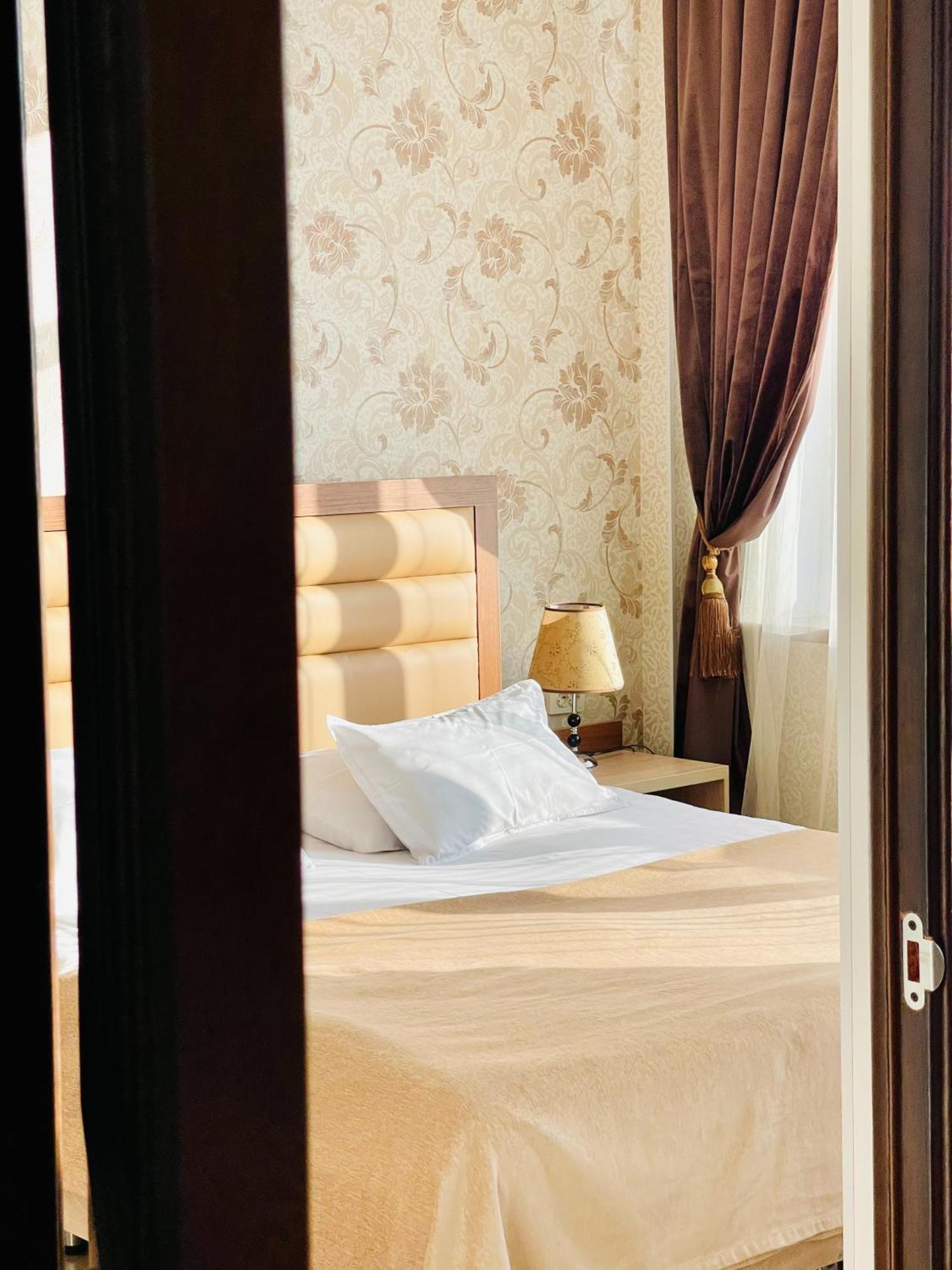 Dostyk Hotell Kyzylorda Eksteriør bilde
