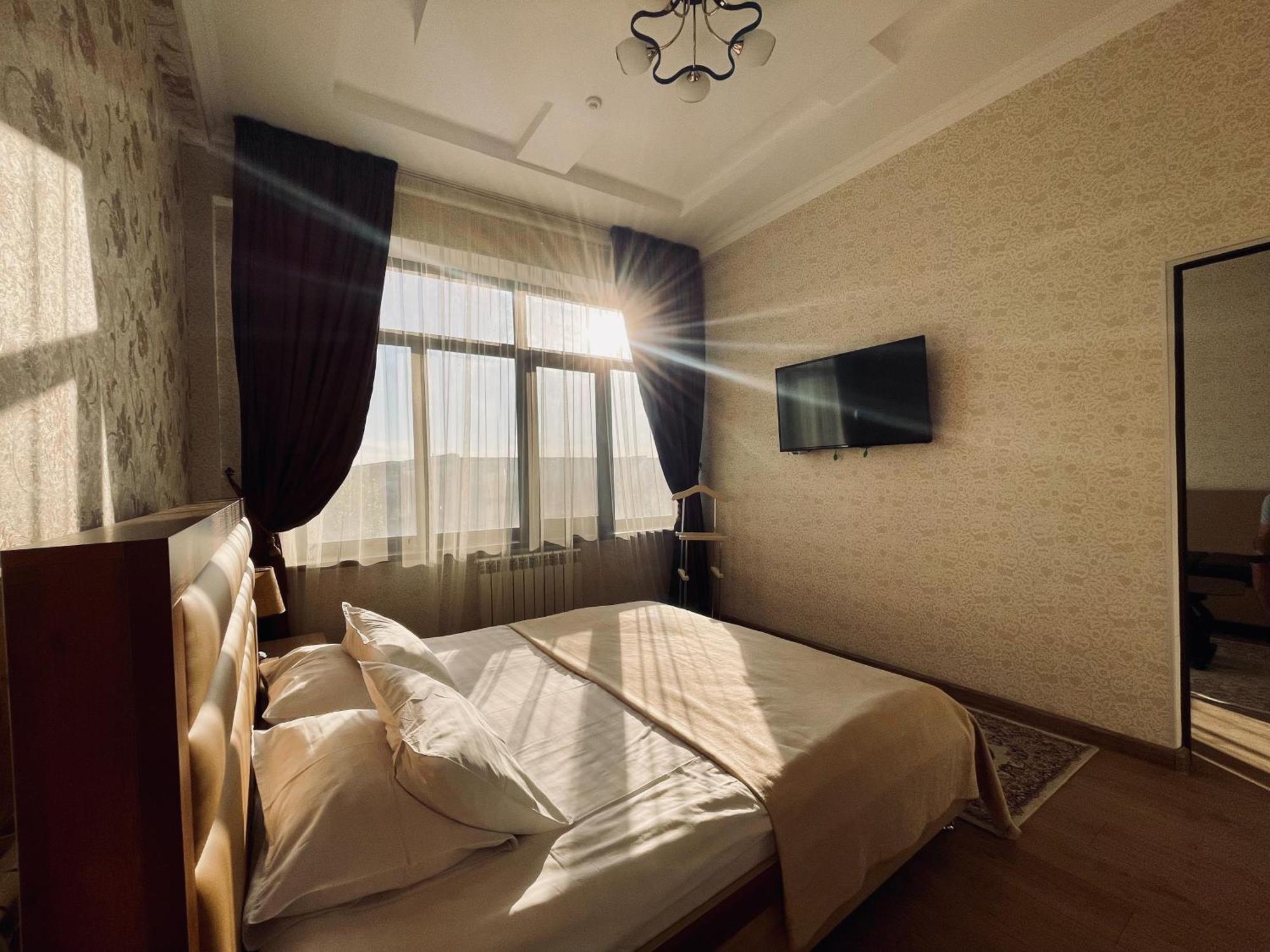 Dostyk Hotell Kyzylorda Eksteriør bilde